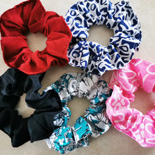 Load image into Gallery viewer, Scrunchies - Choose your design